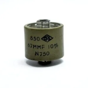 CAPACITOR 67pF 5KV CRL 850 CERÃMICO DE ALTO VOLTAJE .000067UF 5000 VOLTIOS 67 MMF
