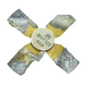 MRF323 TRANSISTOR RF MOTOROLA 20W 200MHz 500MHz