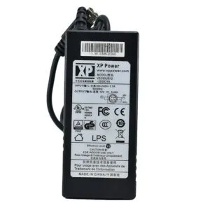 Adaptador XP Power 12V 4 Pines VEC65US12